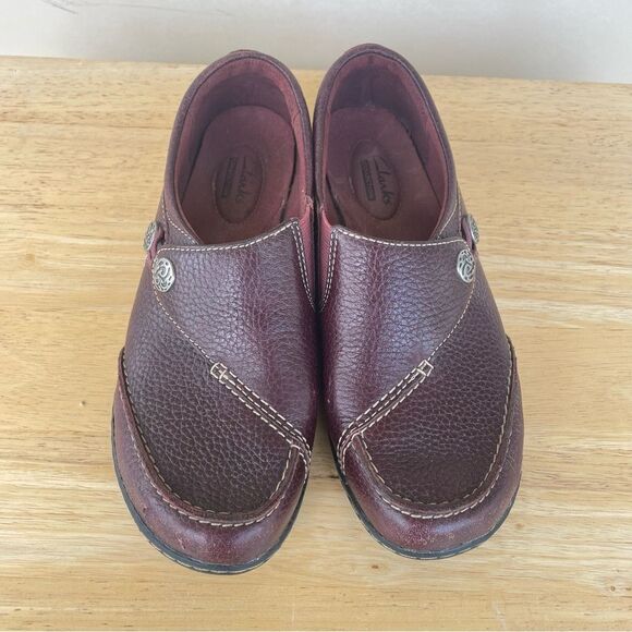 Clarks Collection Deep Red Loafer Slide On Shoes Size 6 - Picture 2 of 7